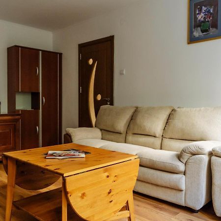 Old Town Historic Apartment With Backyard Mini Park Bucharest Luaran gambar